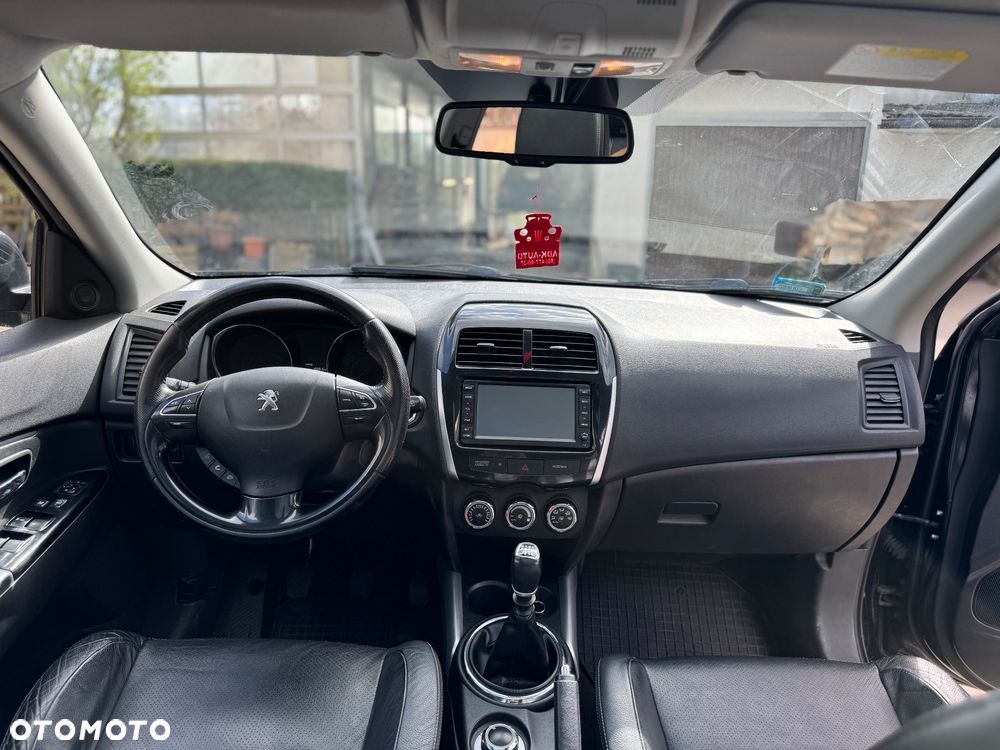 Peugeot 4008 - 11