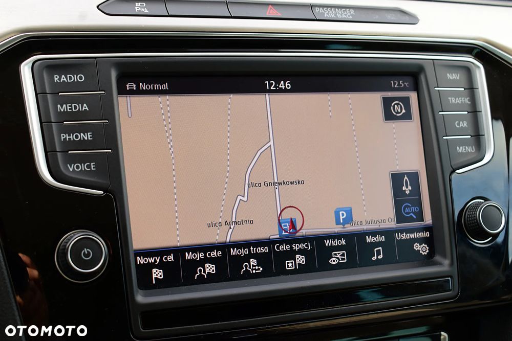 Volkswagen Passat Variant 1.8 TSI BMT Highline DSG - 14