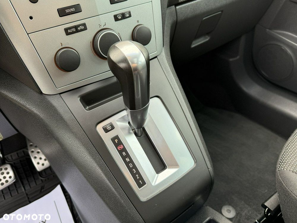 Opel Zafira - 28