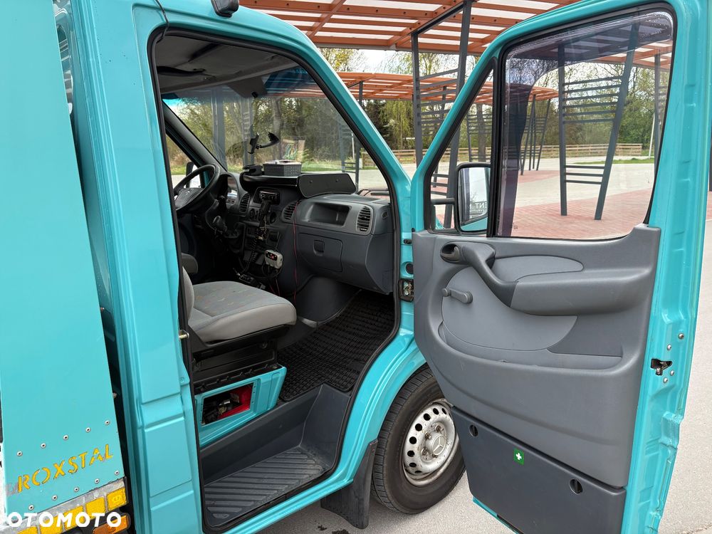 Mercedes-Benz Sprinter - 21