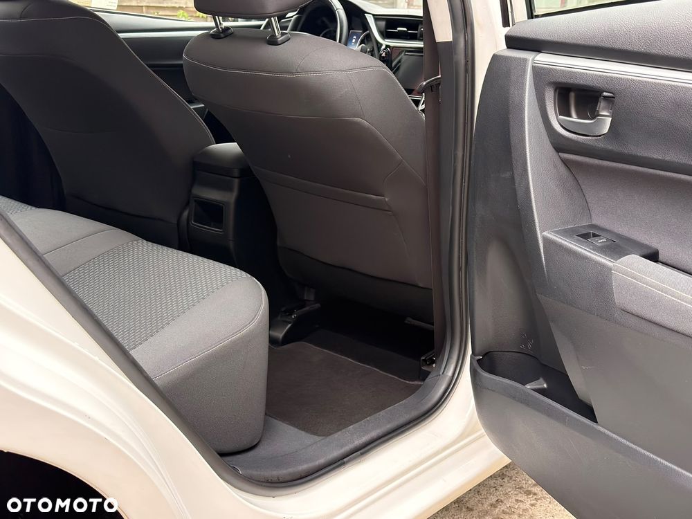 Toyota Corolla 1.4 D-4D Comfort - 10