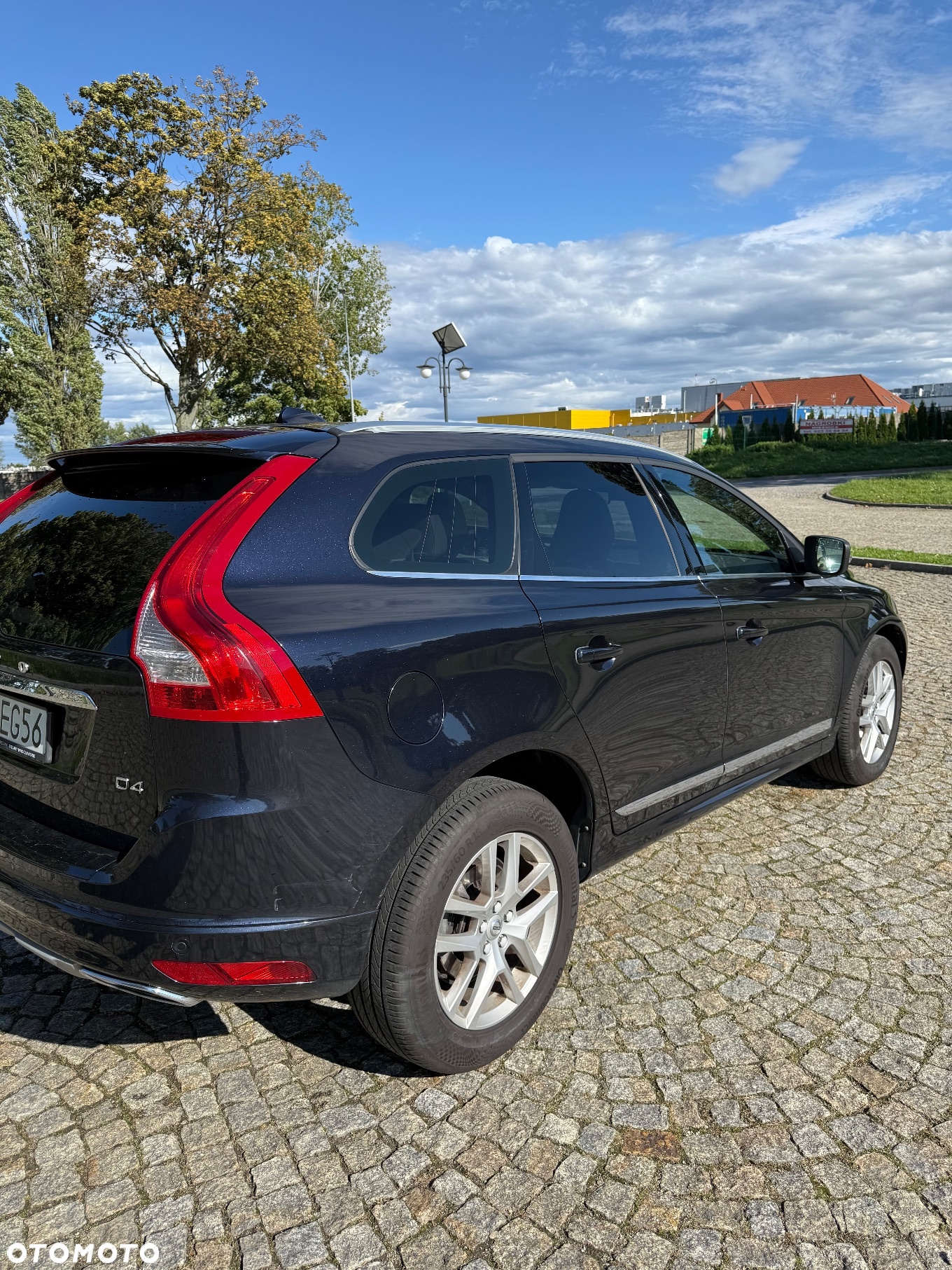 Volvo XC 60 D4 Drive-E Summum - 4