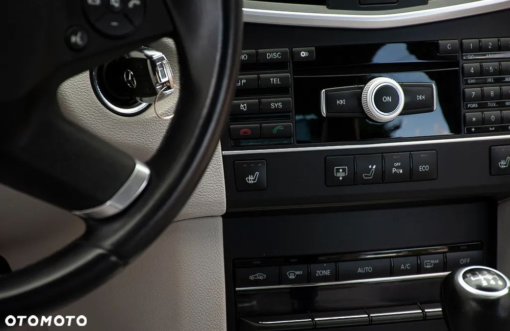 Mercedes-Benz Klasa E 200 Kompressor Avantgarde - 34