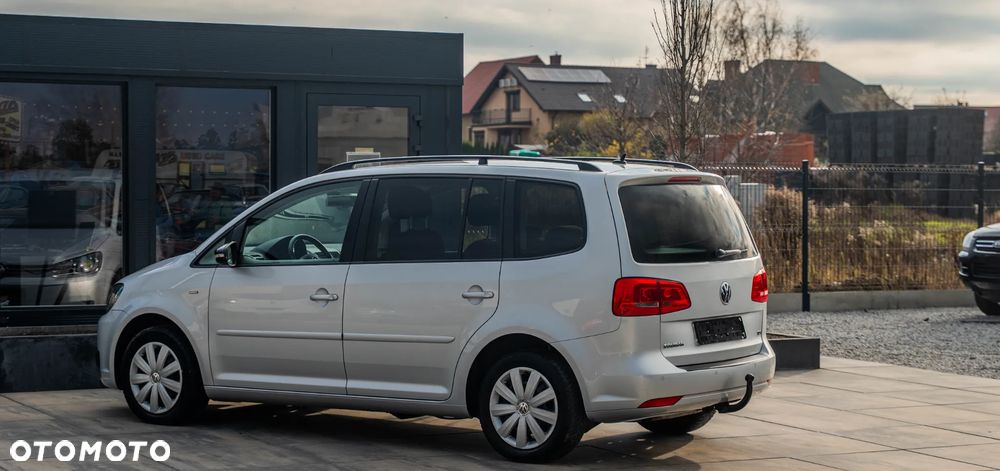 Volkswagen Touran - 20