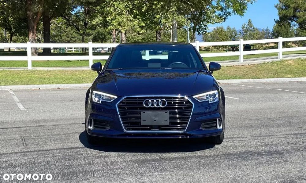 Audi A3 Limousine 40 TFSI Quattro Sport S tronic - 4