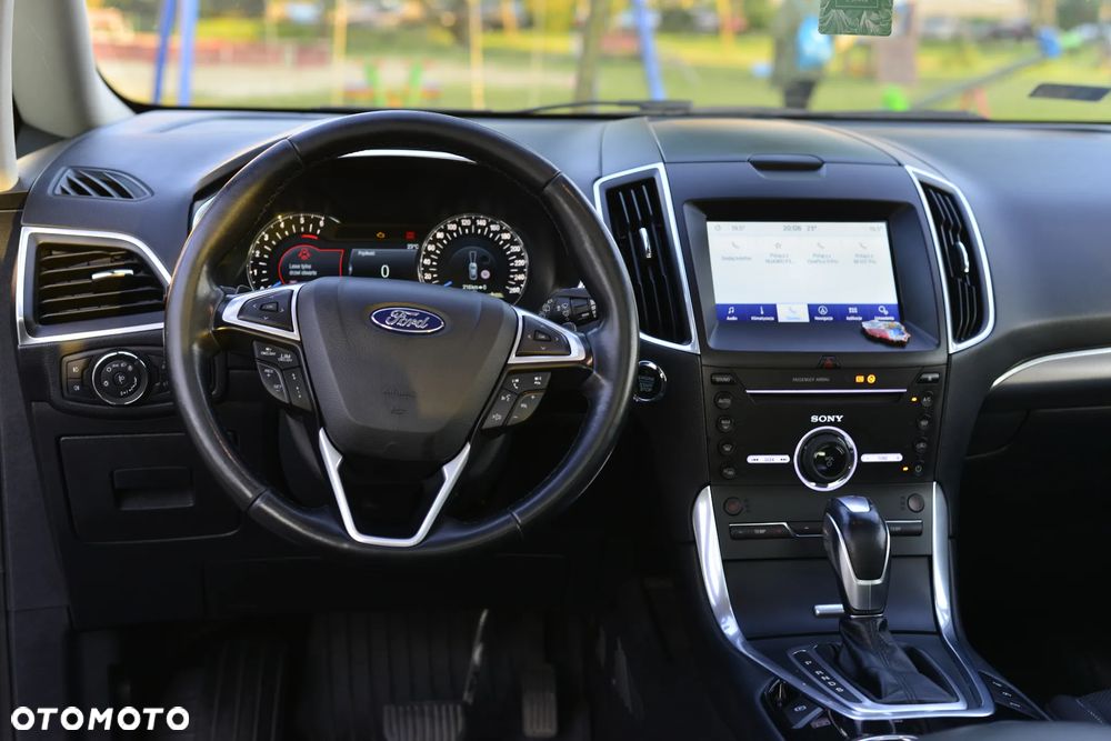 Ford S-Max 2.0 TDCi Titanium PowerShift - 12