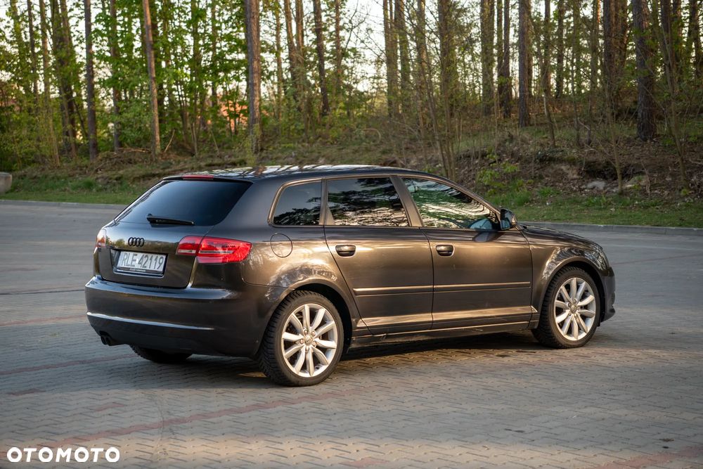 Audi A3 Sportback 2.0 TDI DSG Ambition - 32