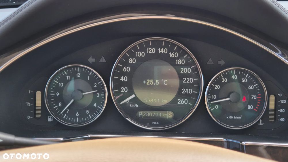 Mercedes-Benz CLS 350 CGI 7G-TRONIC - 30