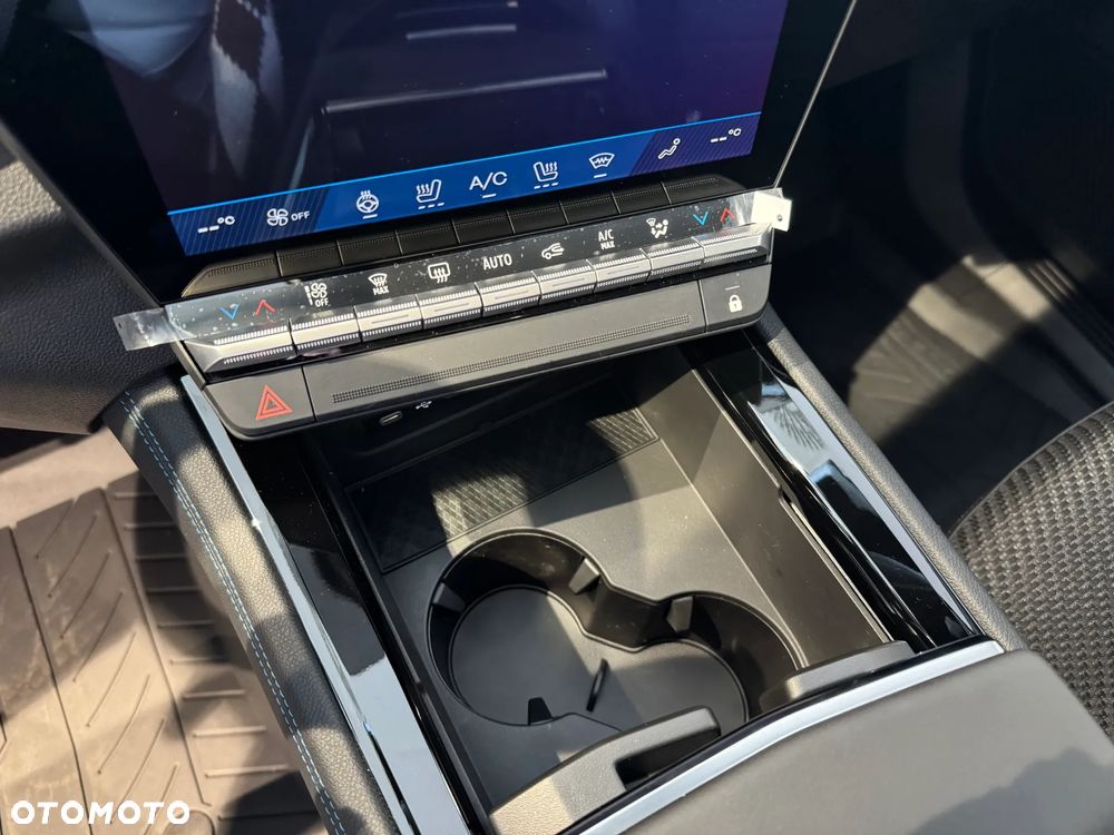 Renault Austral 1.3 TCe mHEV Esprit Alpine - 17