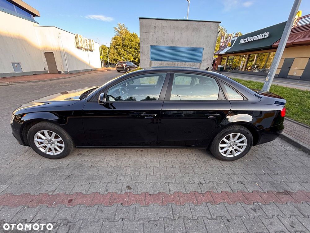 Audi A4 Limousine - 5