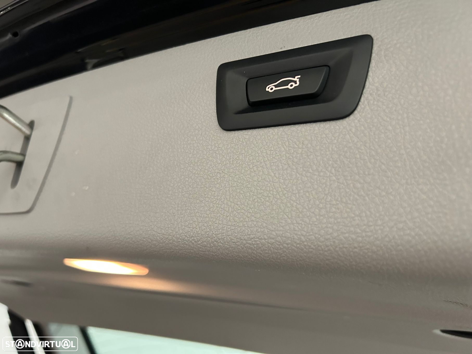 BMW 318 d Touring Auto - 17