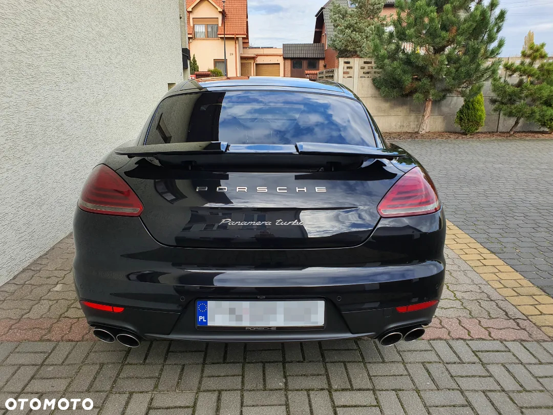 Porsche Panamera - 8