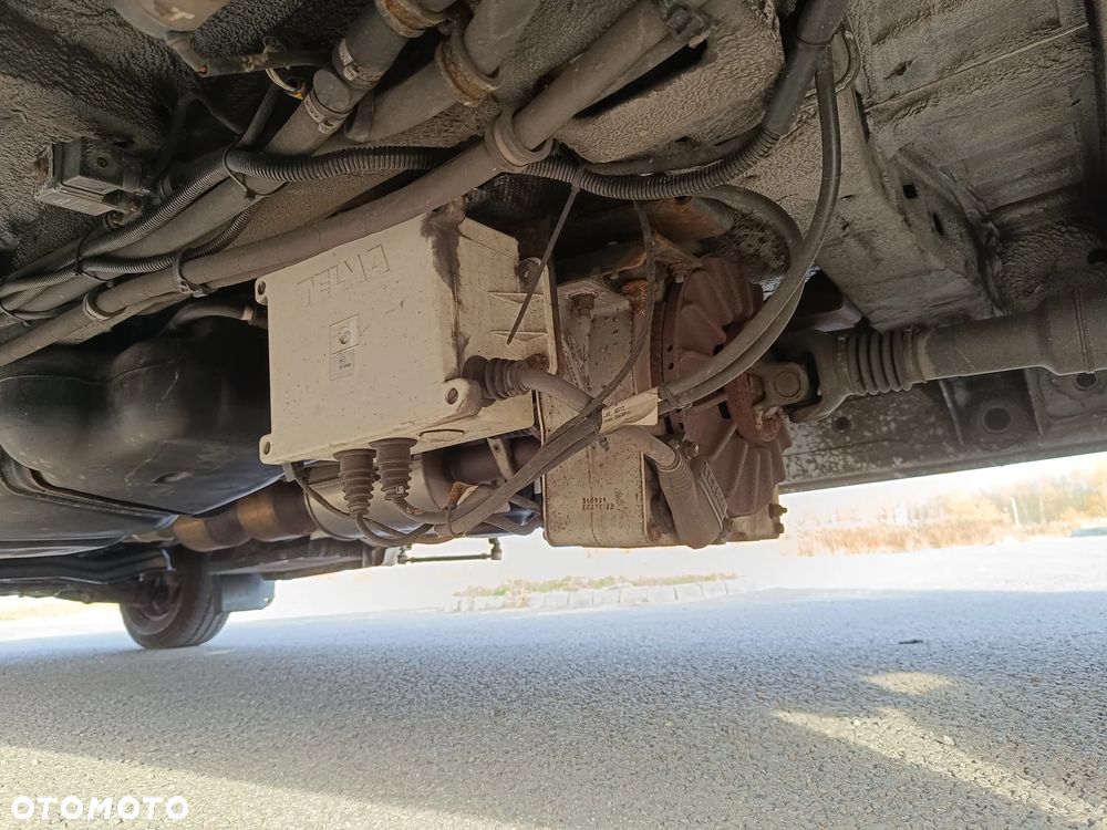 Volkswagen Crafter ligneo 23 miejsca 2,5TDI-165KM webasto retarder klima - 19