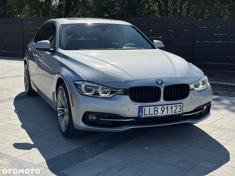 BMW Seria 3 330i Sport Line - 9