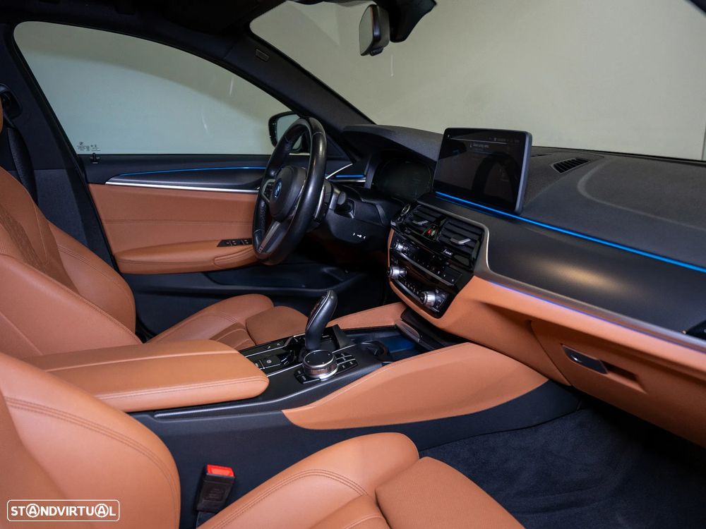 BMW 530 e Pack M - 5
