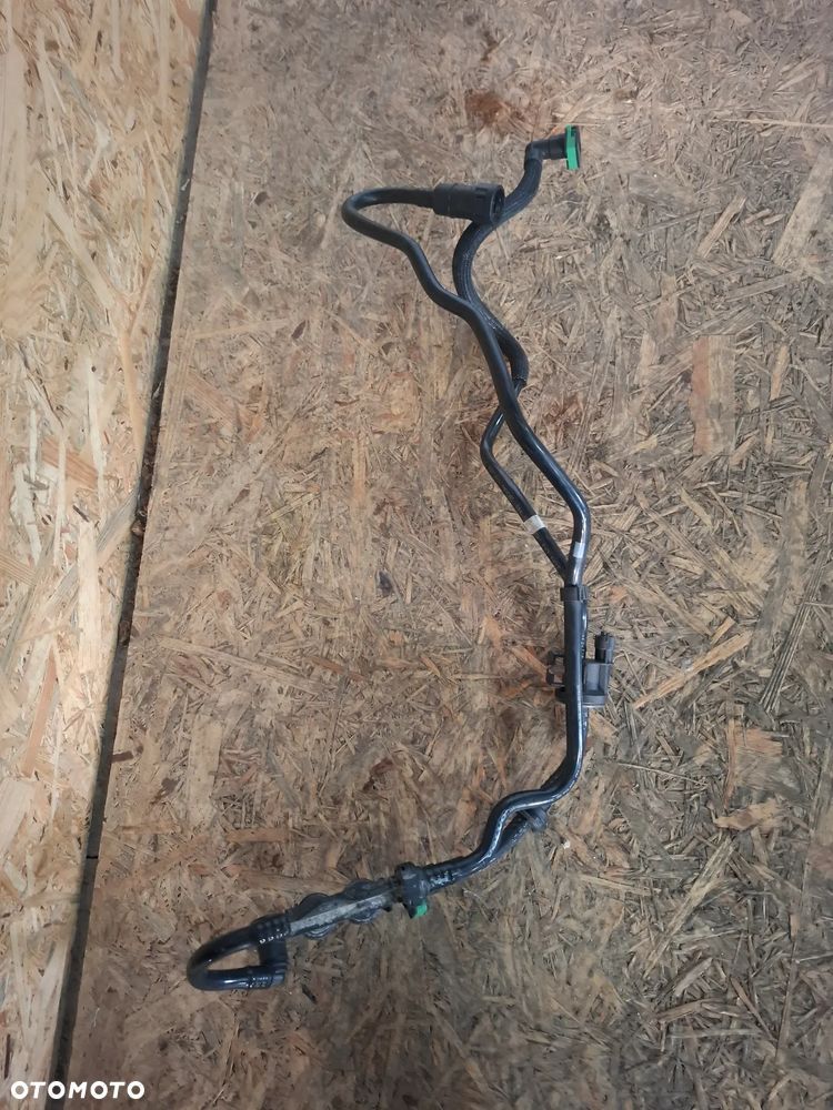 Przewód rura filtra węglowego - Volvo 32312087 - 2