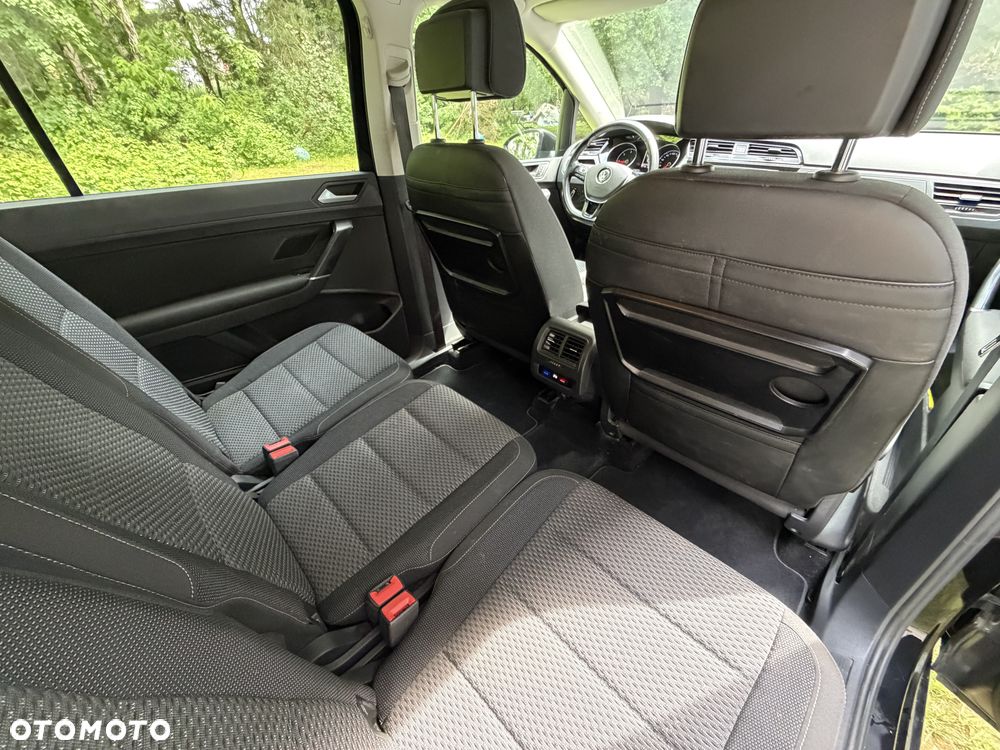 Volkswagen Touran 1.6 TDI SCR BlueMotion Technology Comfortline - 19