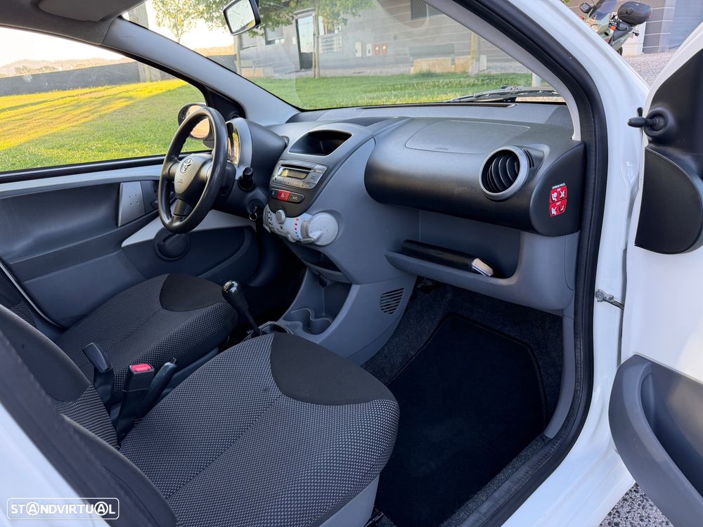 Toyota Aygo 1.0 Power Pack+AC - 21