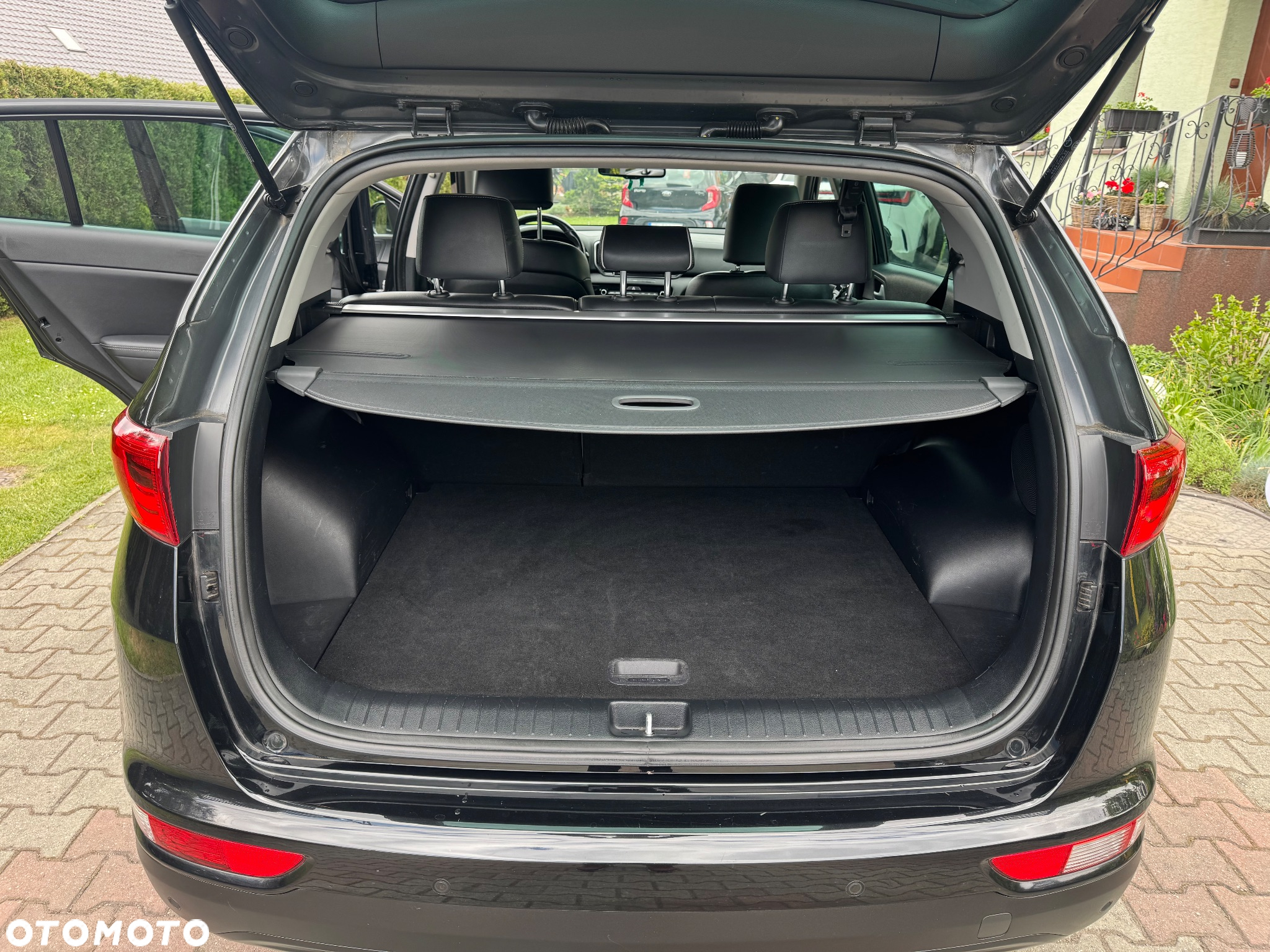 Kia Sportage 1.6 GDI Black Edition 2WD - 23