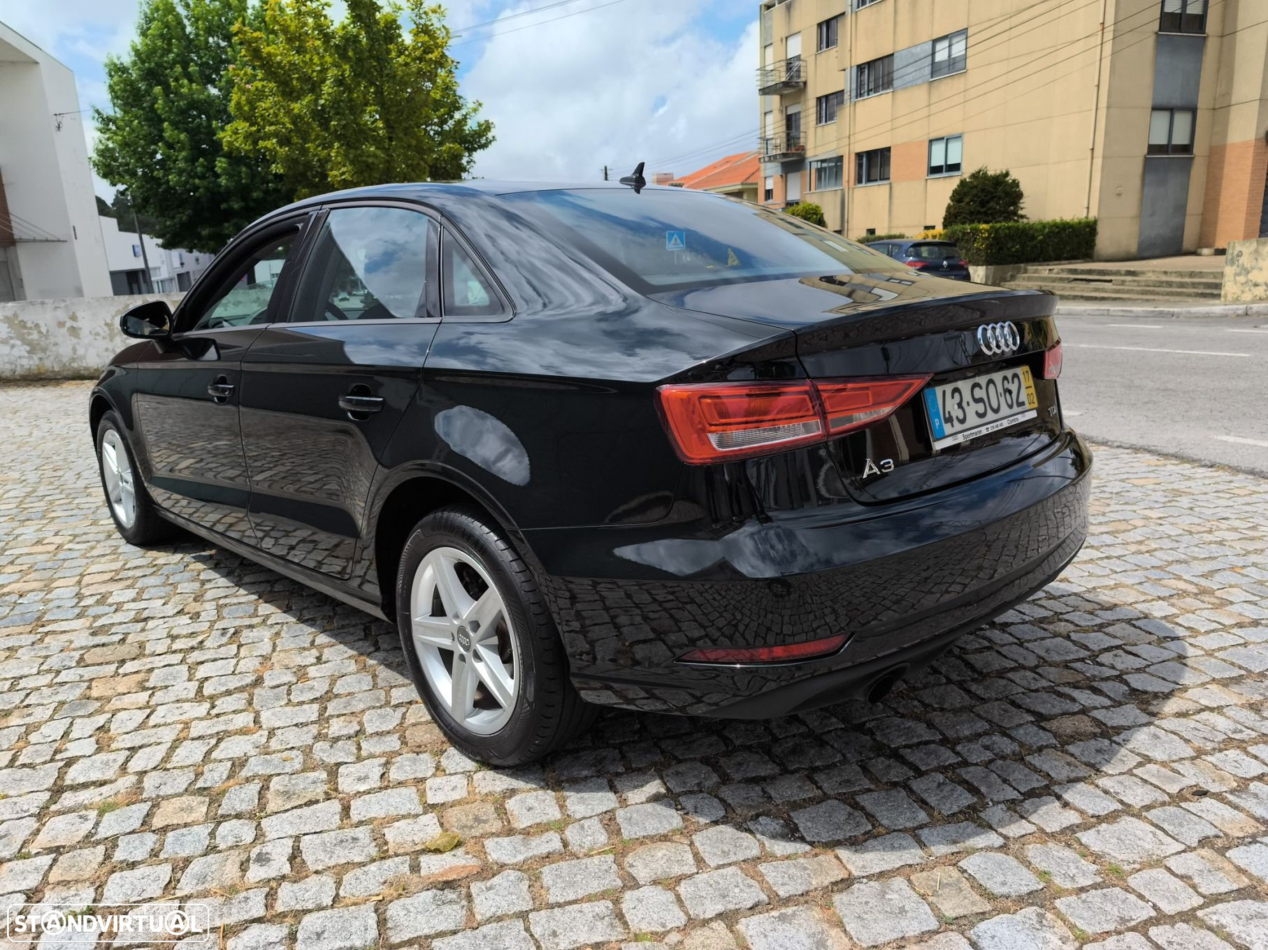 Audi A3 Limousine 1.6 TDI Attraction - 4