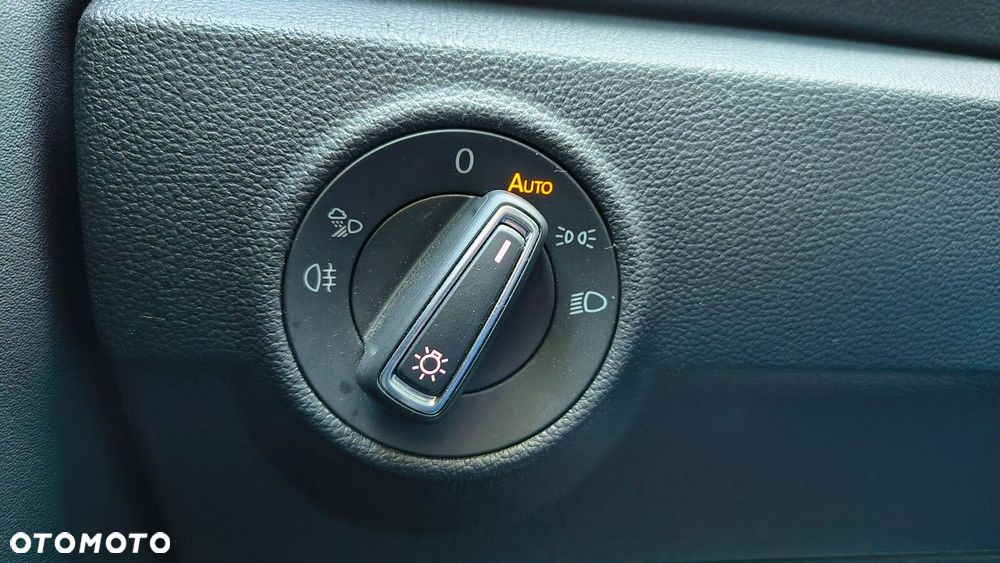 Volkswagen T-Roc - 37