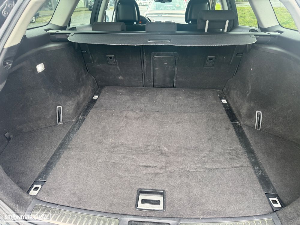 Toyota Avensis SW 2.0 D-4D Exclusive +Navi - 11