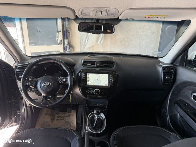 Kia Soul 1.6 CRDi TX - 9