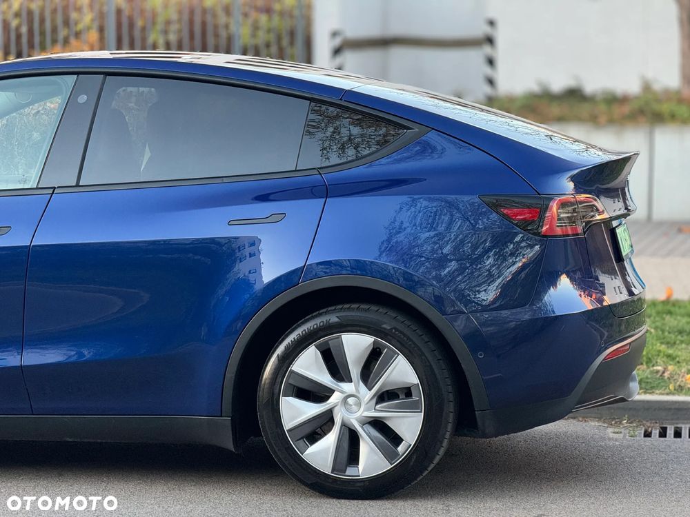 Tesla Y Model Long Range Dual Motor AWD - 27