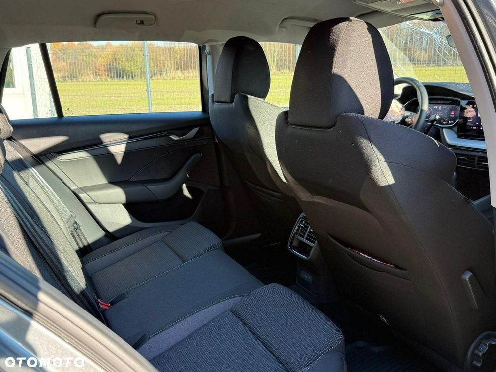 Skoda Octavia 1.5 TSI Selection - 17