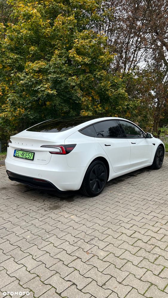 Tesla Model 3 Long Range AWD - 3