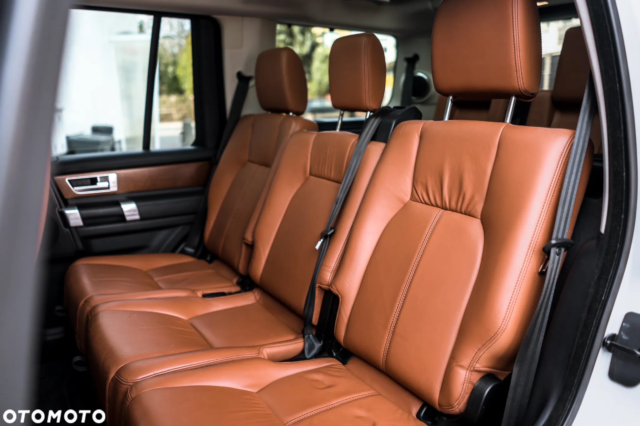Land Rover Discovery IV 3.0 V6 SC Landmark - 16