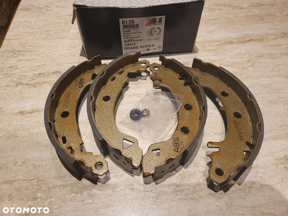 Szczęki hamulcowe    203x39  CITROEN AX; DACIA LOGAN; RENAULT 19 I CHAMADE, 19 II, 19 II CHAMADE, CLIO II, RAPID/MINIVAN, THALIA I, THALIA II, TWINGO I 1.1-2.0 05.83- - 1