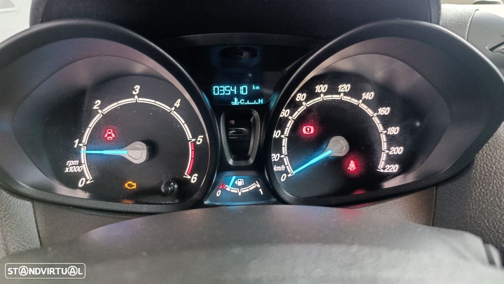 Ford Tourneo Courier 1.5 TDCi Ambiente - 11