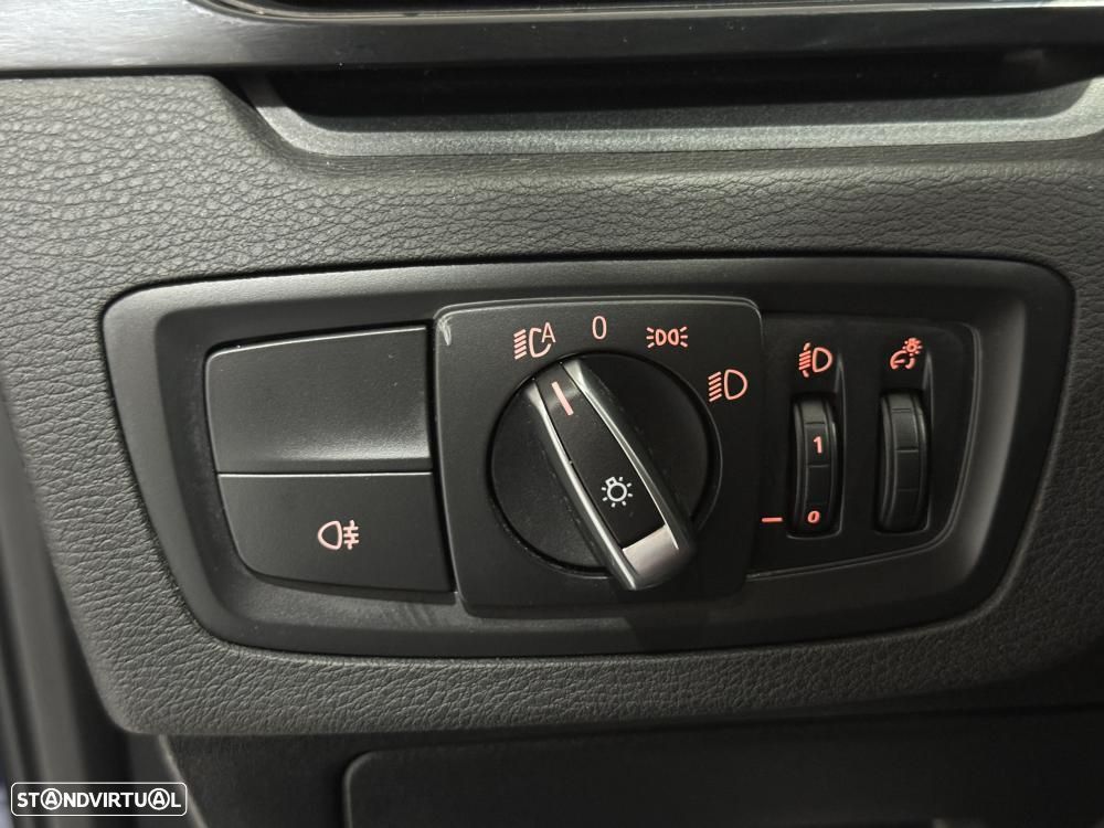 BMW X1 16 d sDrive Auto Advantage - 31