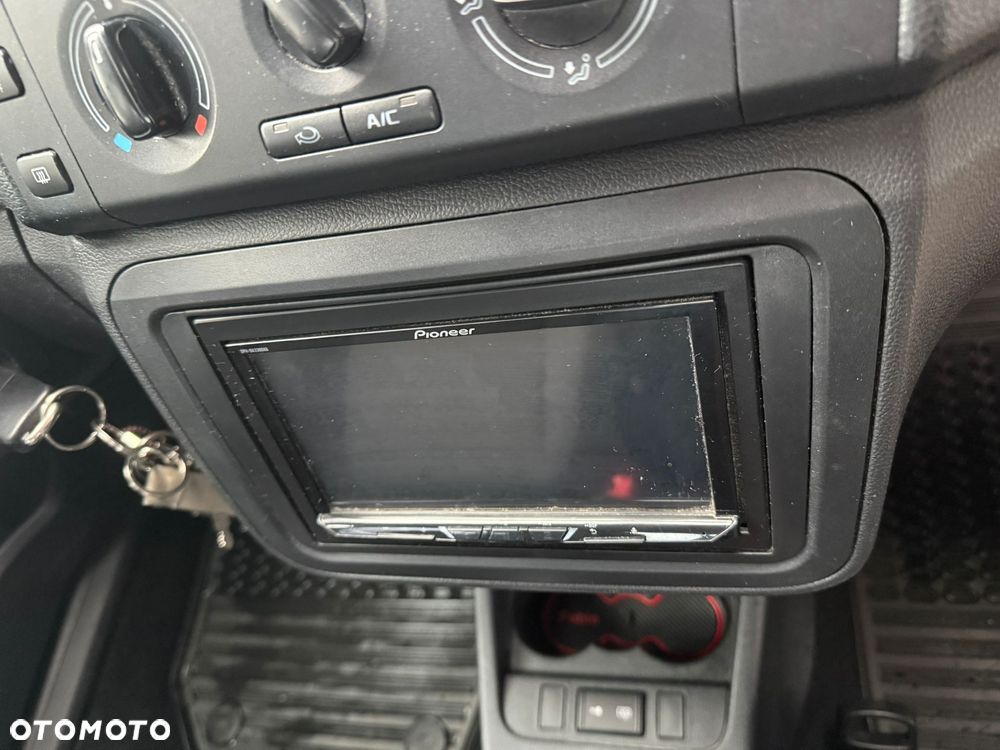 Skoda Fabia 1.6 TDI DPF Monte Carlo - 18