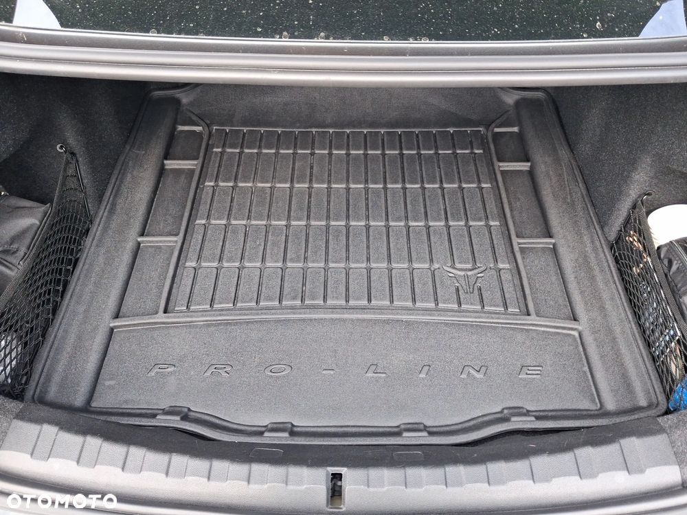BMW Seria 3 - 16