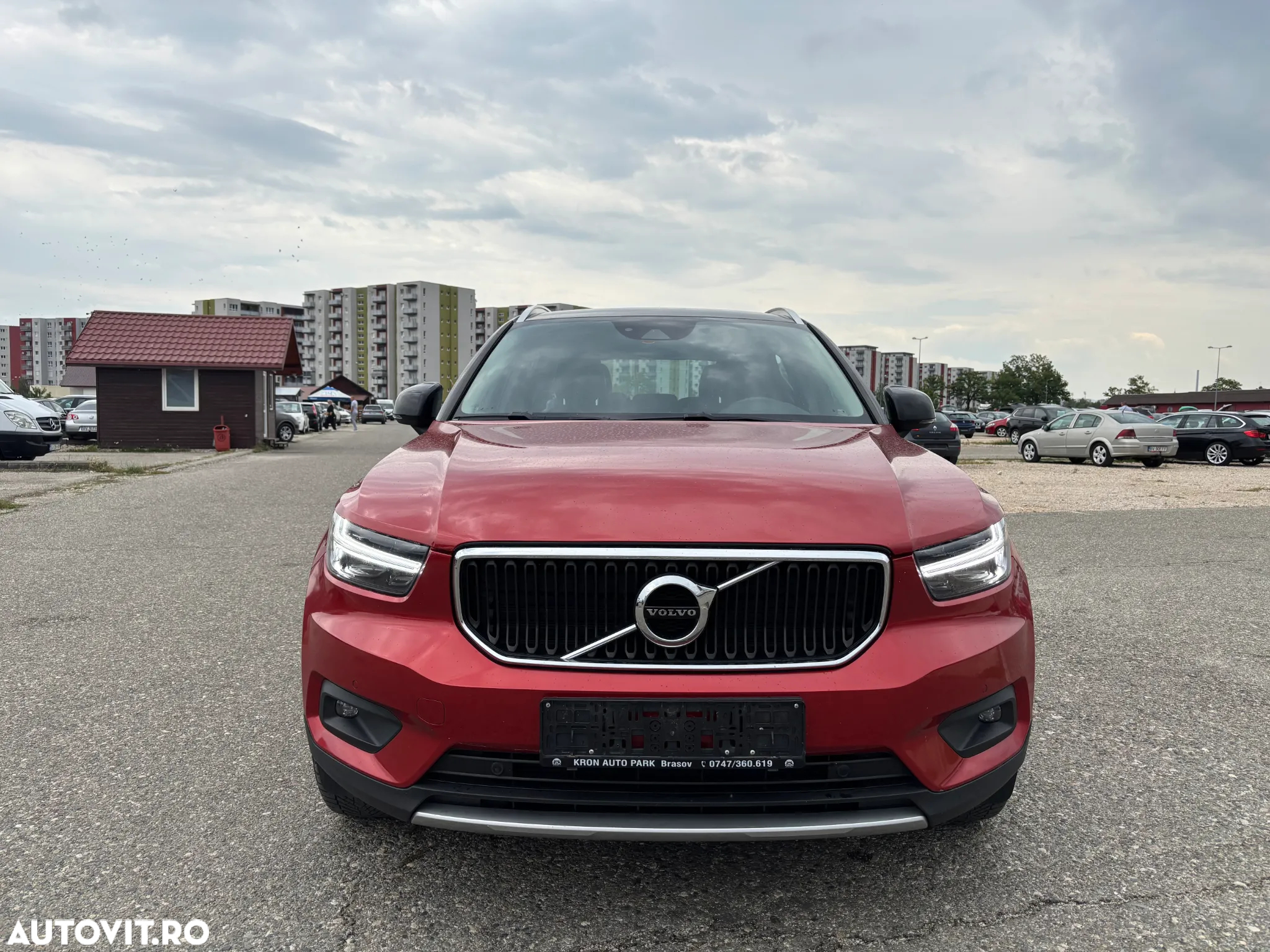 Volvo XC 40 D4 AWD Geartronic Momentum - 17