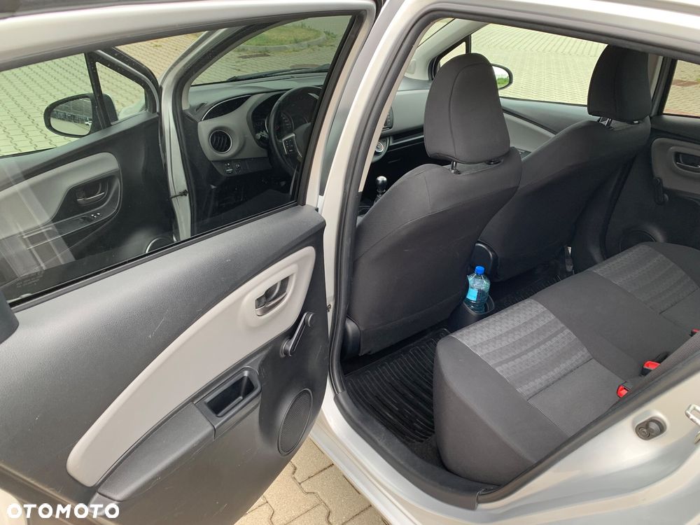 Toyota Yaris 1.33 Premium - 23