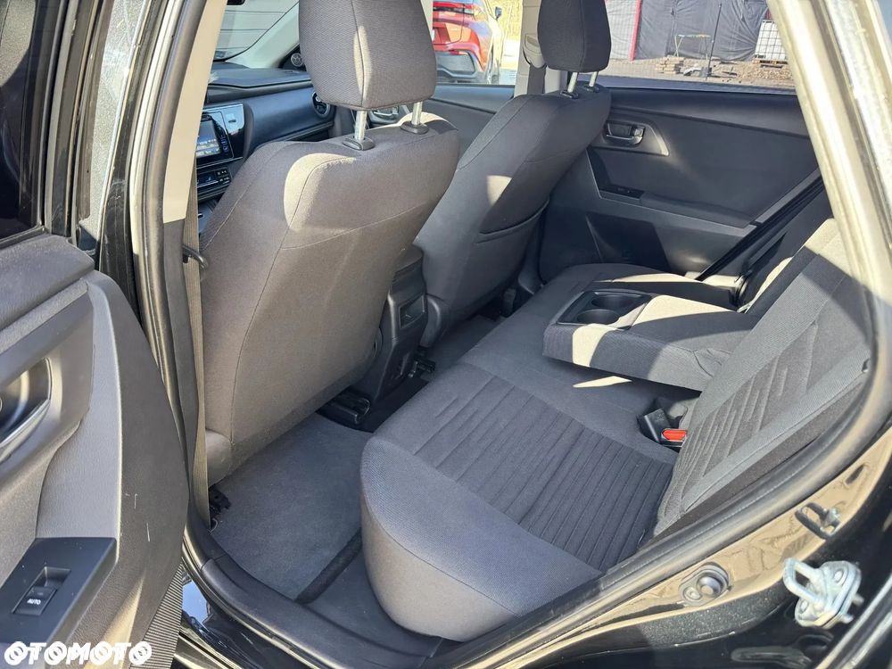 Toyota Auris 1.6 Selection - 14