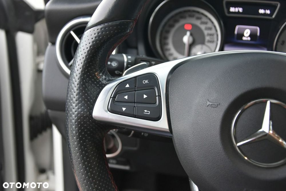 Mercedes-Benz CLA 200 7G-DCT AMG Line - 26
