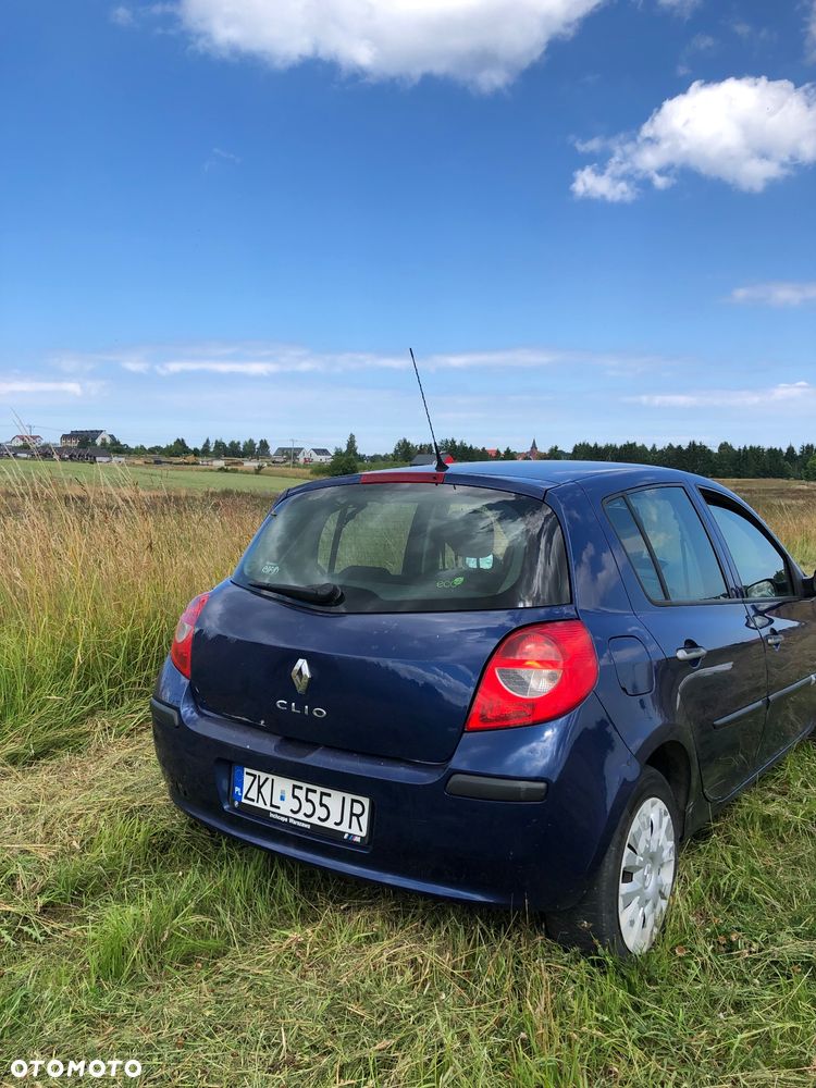 Renault Clio - 2