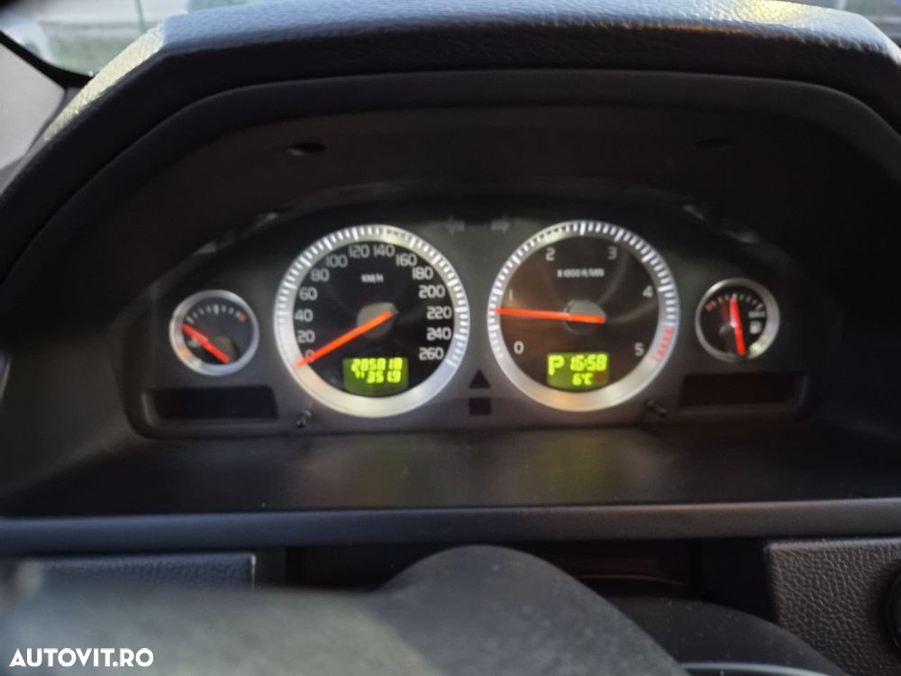 Volvo XC 90 D5 Aut. Summum - 5