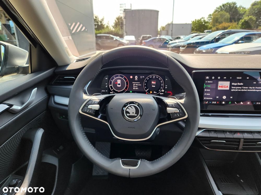 Skoda Octavia 1.5 TSI mHEV Drive Selection DSG - 10