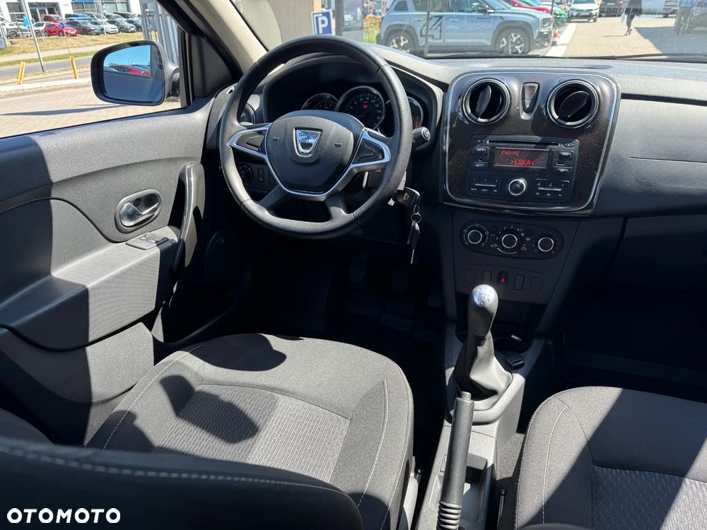 Dacia Logan 1.2 16V Laureate EU6 - 8