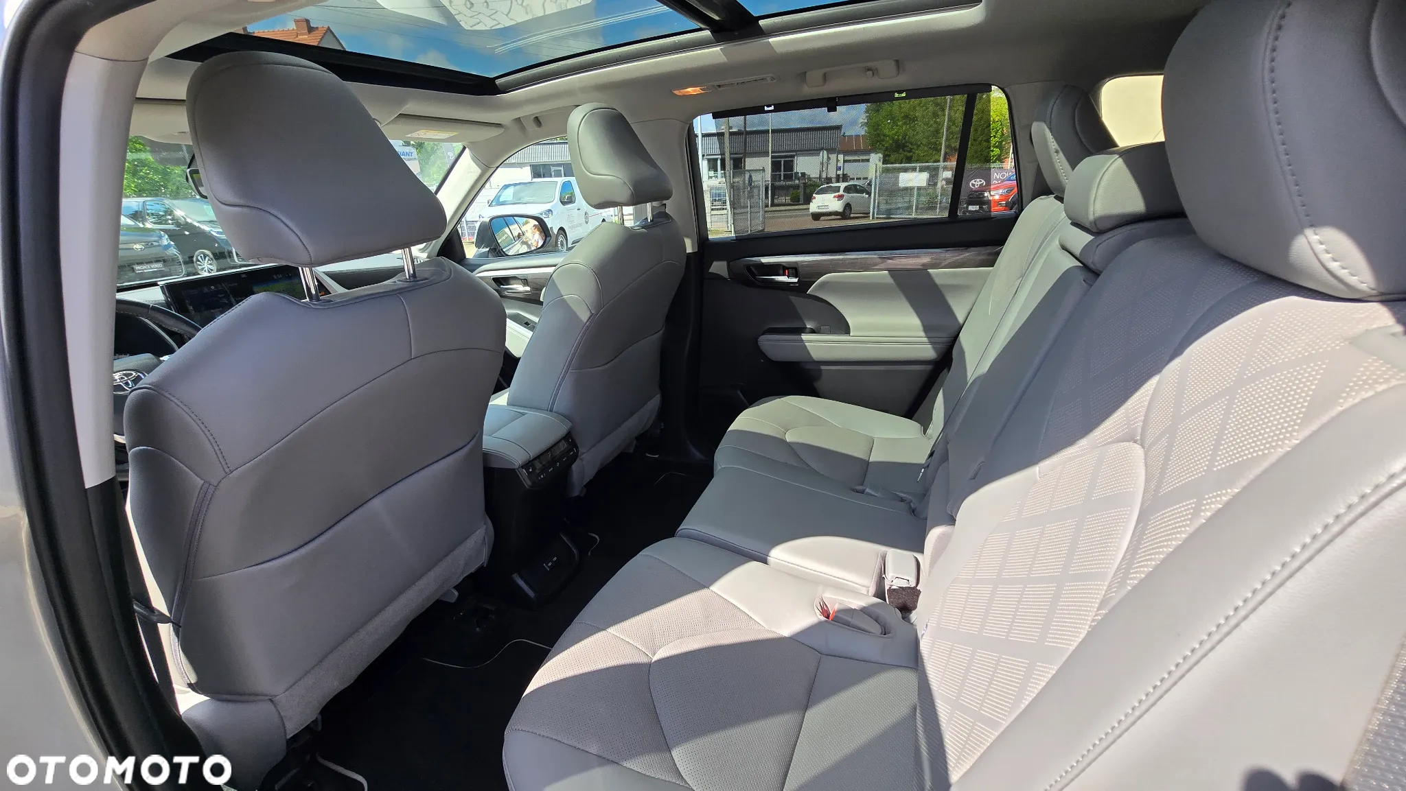 Toyota Highlander 2.5 Hybrid Executive Style - 4
