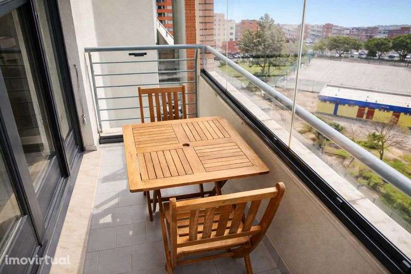 T2 com Garagem Dupla e Varandas | Colinas do Cruzeiro – Odivelas - Grande imagem: 5/12