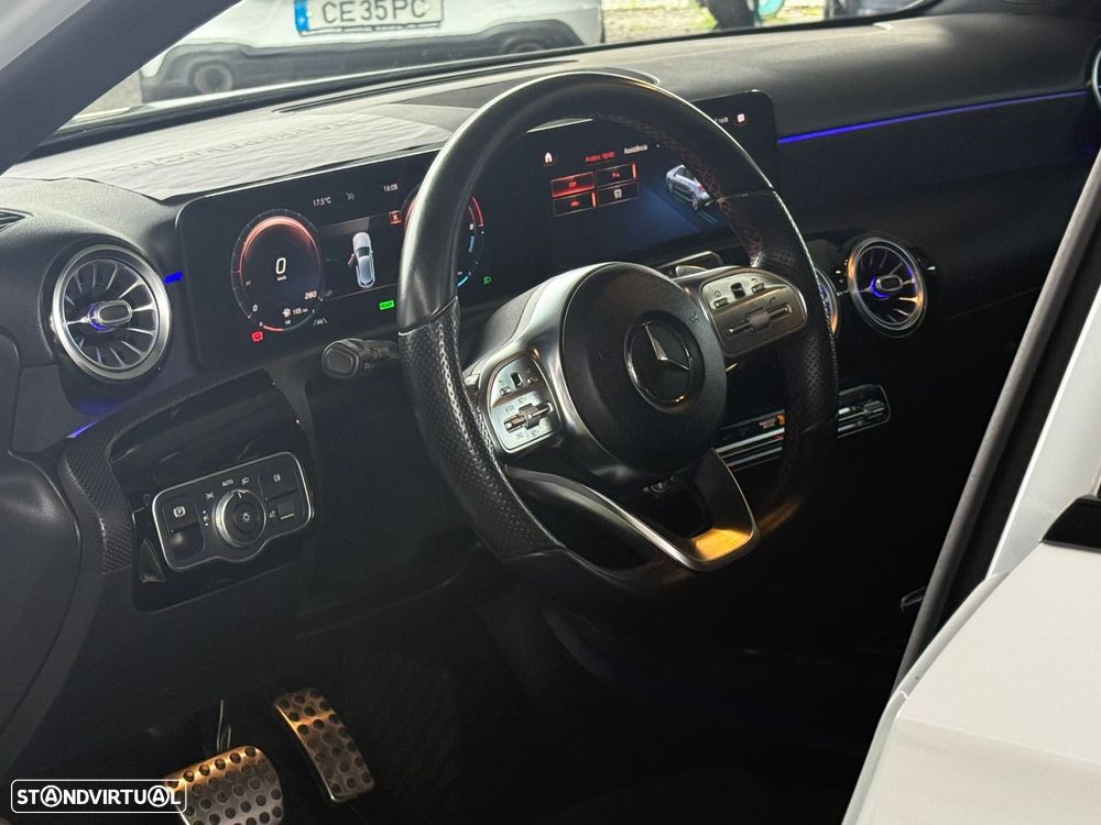 Mercedes-Benz A 250 e AMG Line - 39