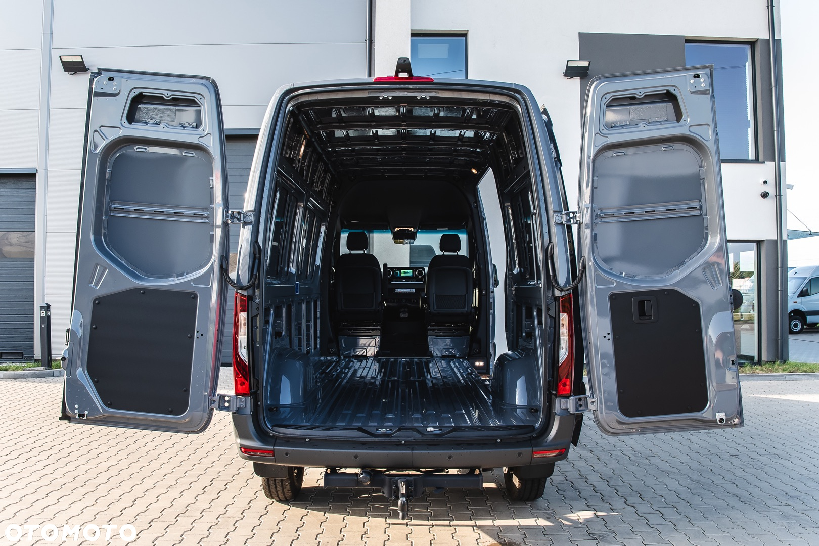 Mercedes-Benz Sprinter - 21
