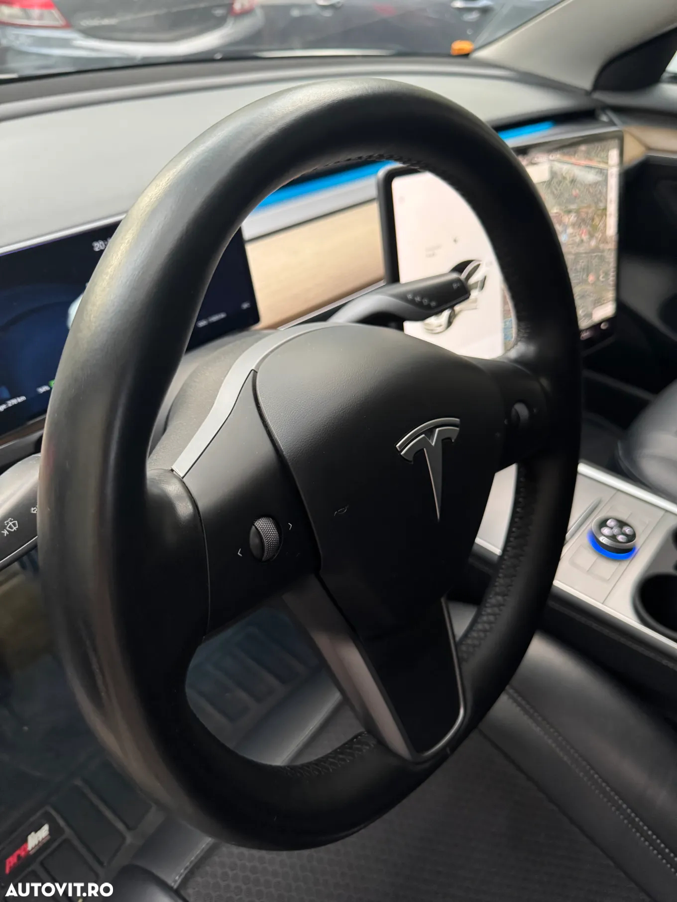 Tesla Model 3 Long Range - 13