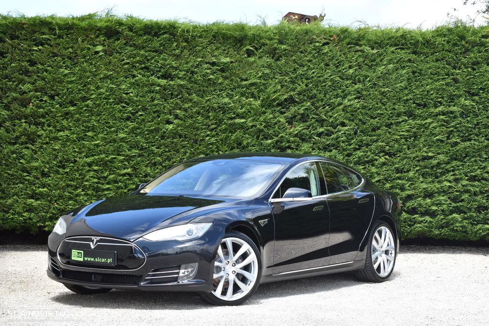 Tesla Model S 85 - 1